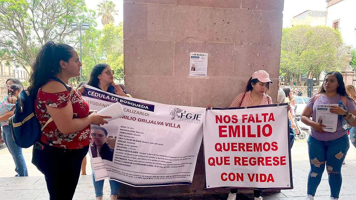 Movilización por joven desaparecido