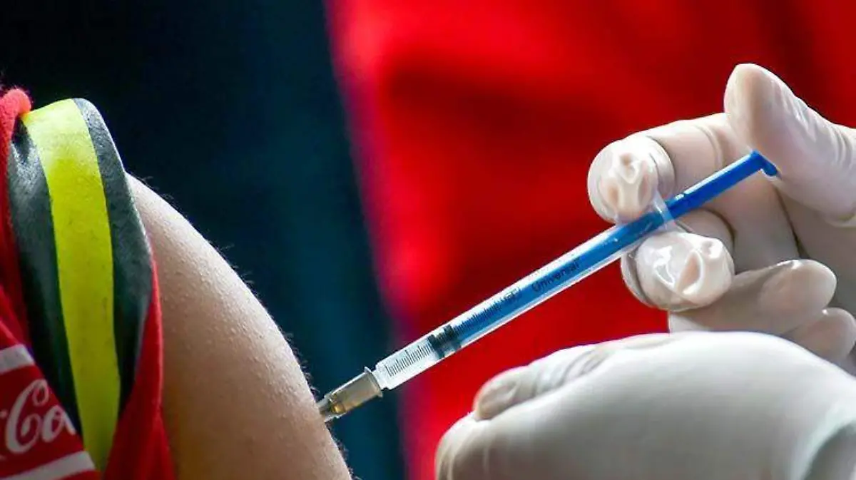 Aplicación de vacuna contra covid-19