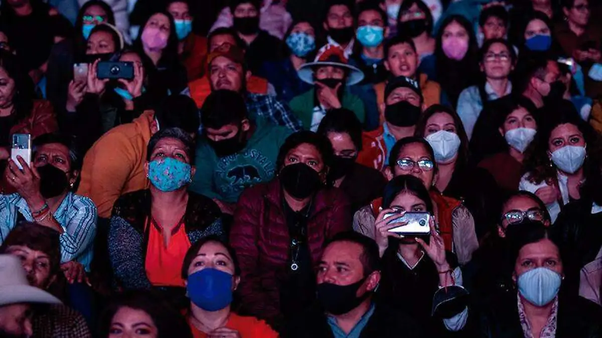 Asistentes a concierto de Julión Álvarez