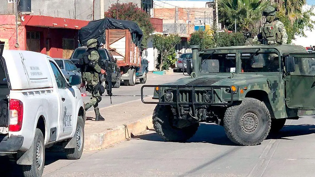 Militares-y-peritos-en-zona-de-intervención