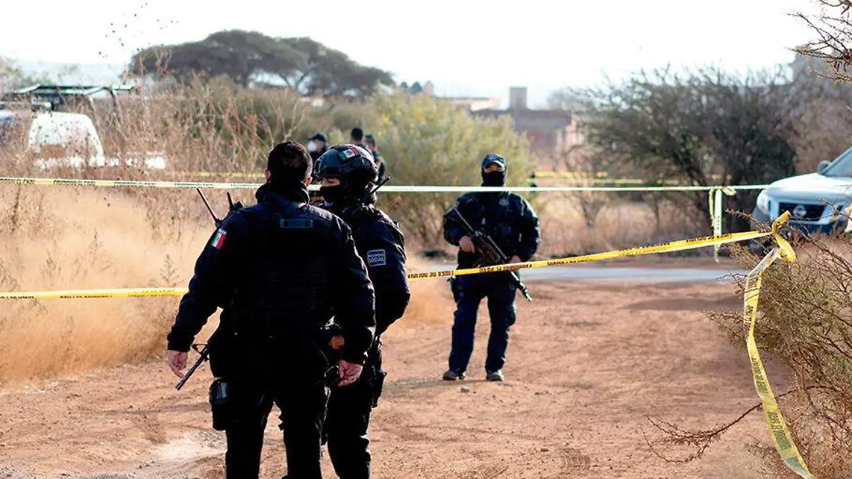 Policías en zona de intervención