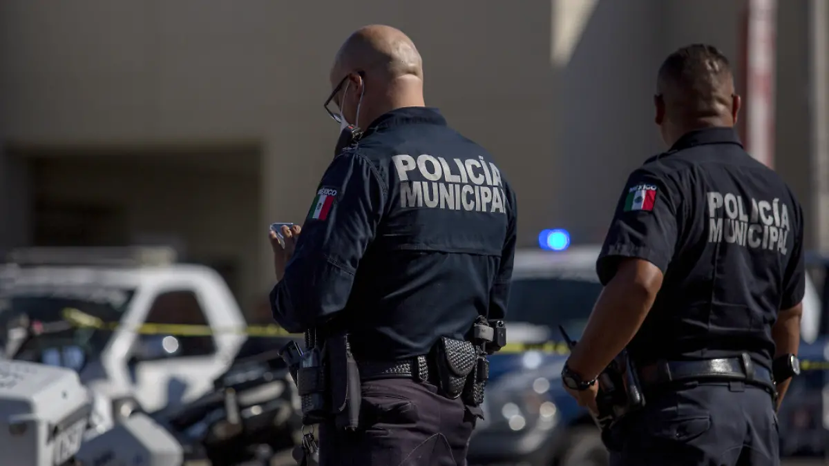 Policías municipales