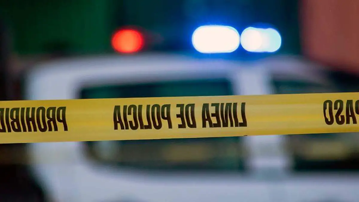 Patrulla policiaca en zona de intervención