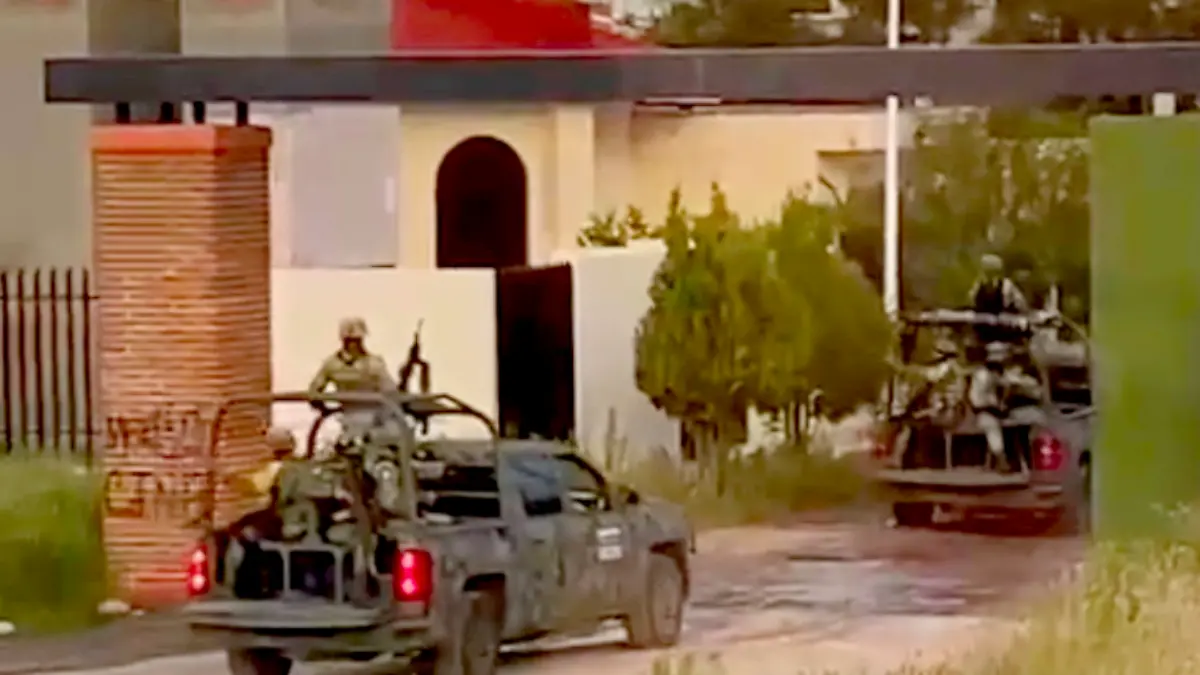 Personal militar se moviizó a la colonia Magisterial en la cabecera municipal de Jerez