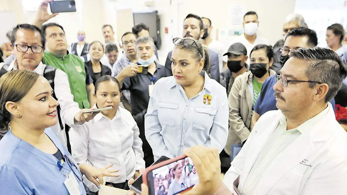 Protesta de trabajadores en el Hospital General de Zacatecas