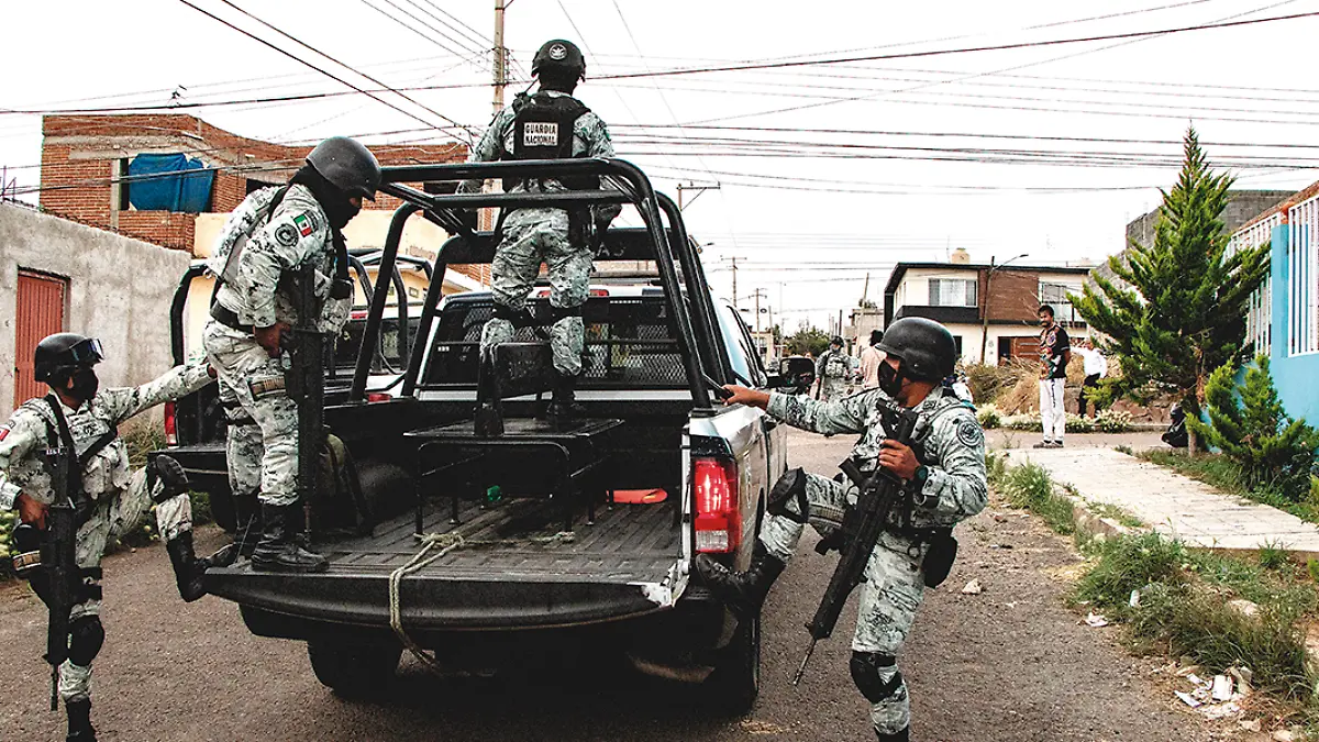 Elementos de la Guardia Nacional durante operativo