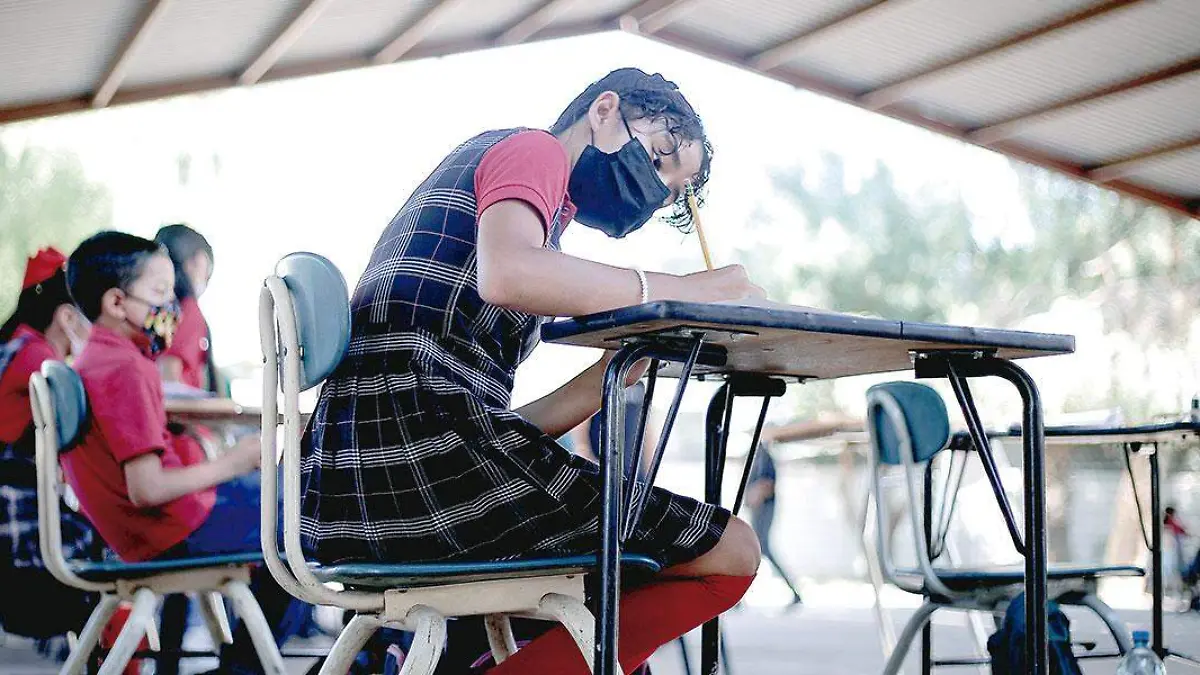 Alumnostomando-clases