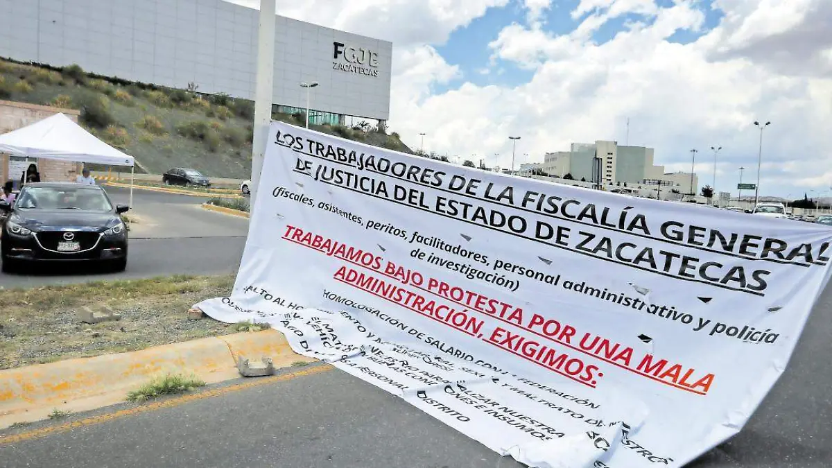 Protesta edificio fiscalía