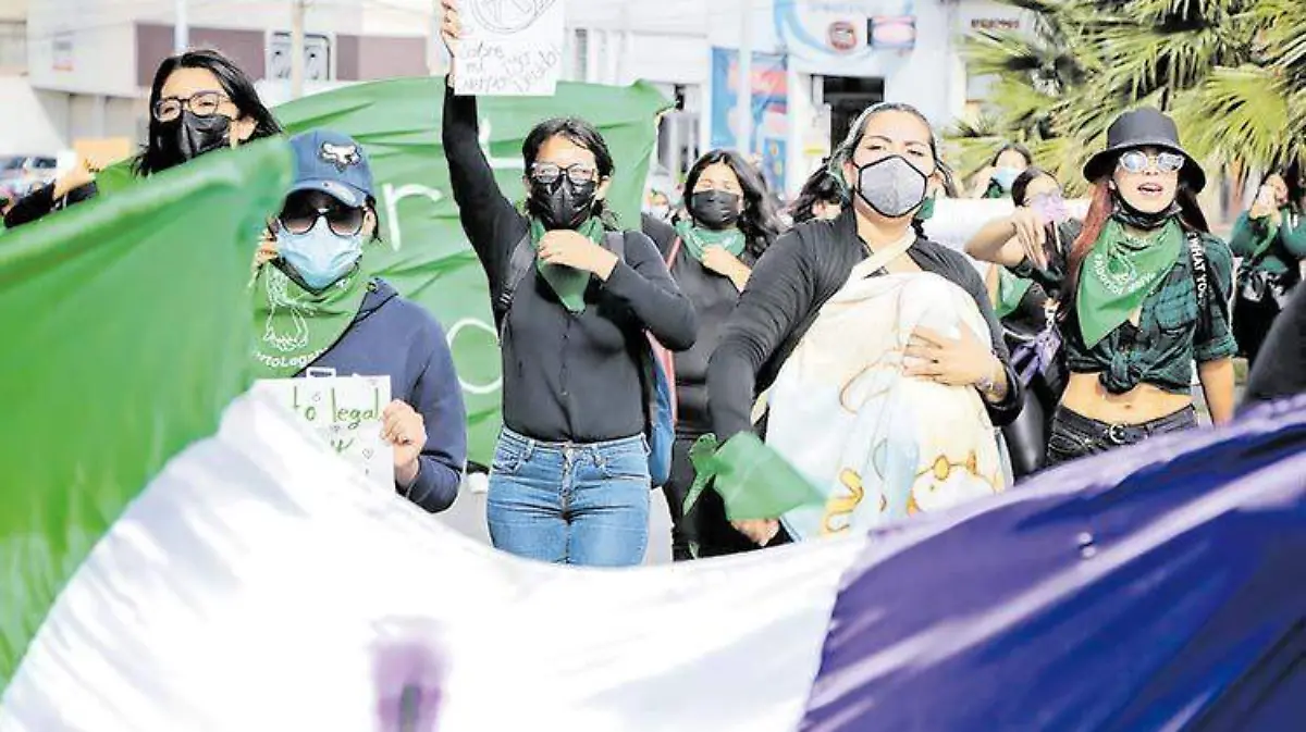 Colectivas feministas realizaron una marcha proabortista por el centro de la ciudad de Zacatecas