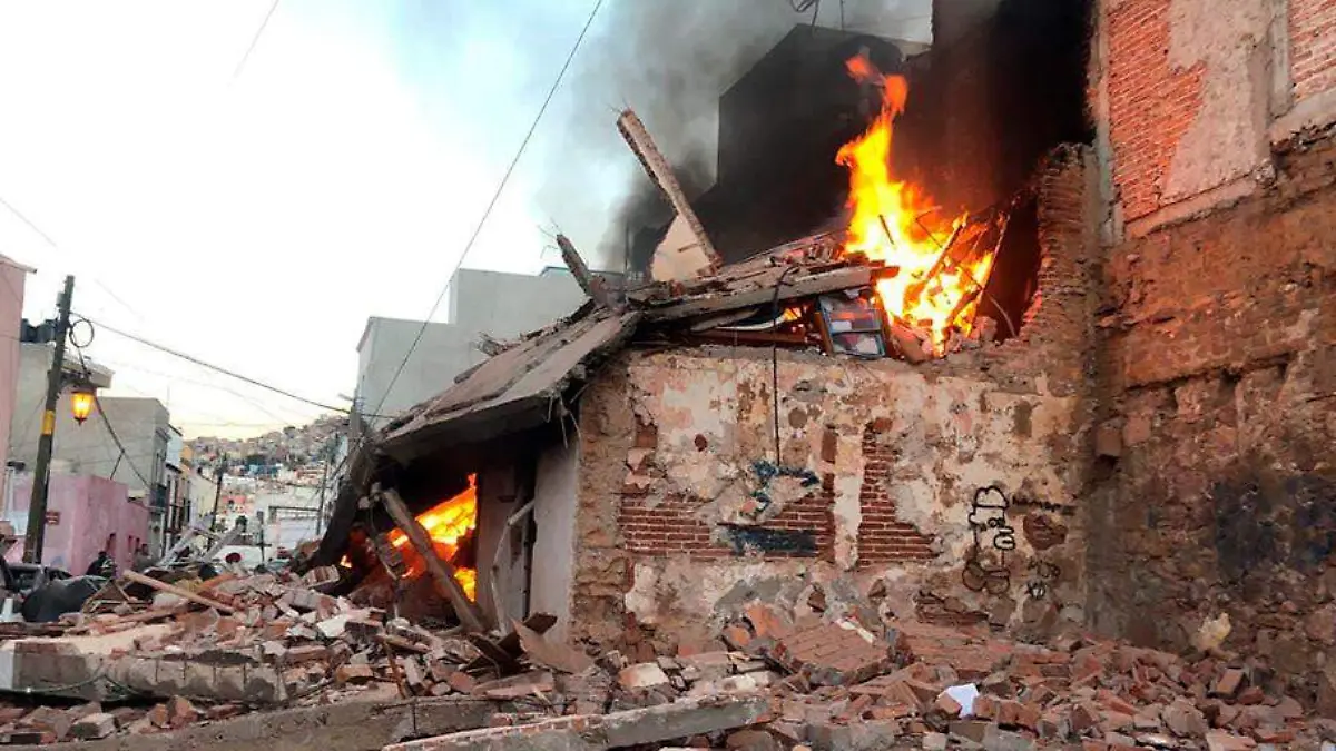 explosión de gas provoca derrumbe de vivienda2