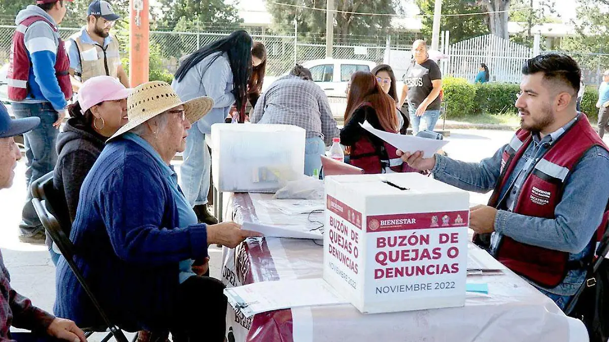 Entrega-de-pensiones-del-Bienestar