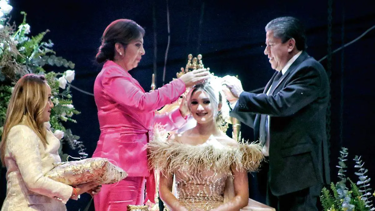 Miroslava fue coronada como reina de la Feria Nacional de Zacatecas