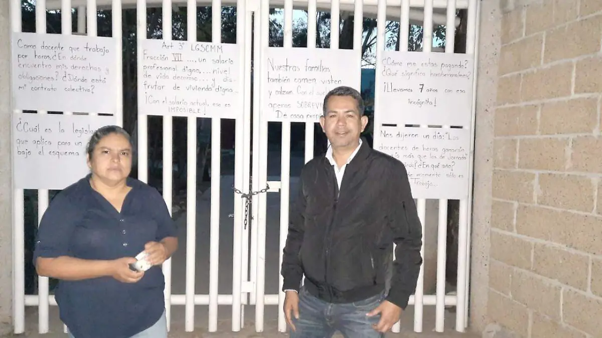 Portesta de docentes de preparatorias
