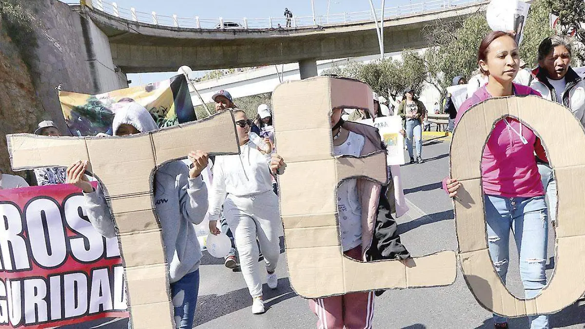 Marcha-exigiendo-la-localización-de-Teo