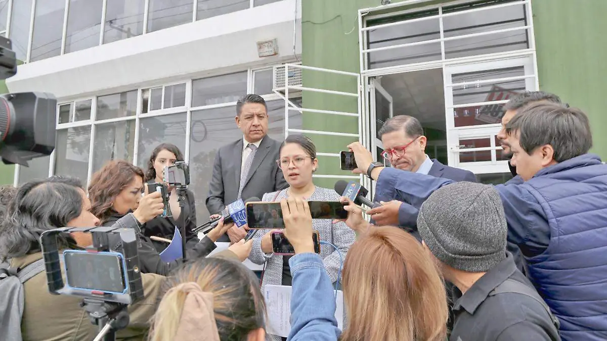 Conferencia ex tesorera de Pinos