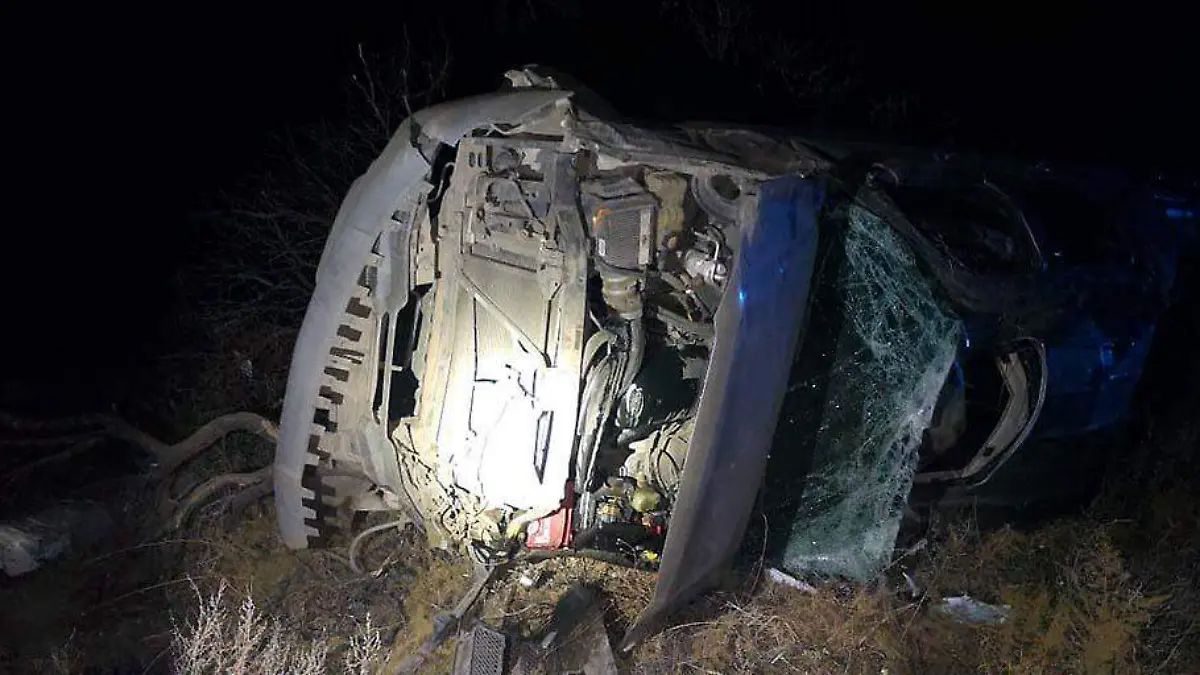 Volcadura en la carretera a Tacoaleche, Guadalupe