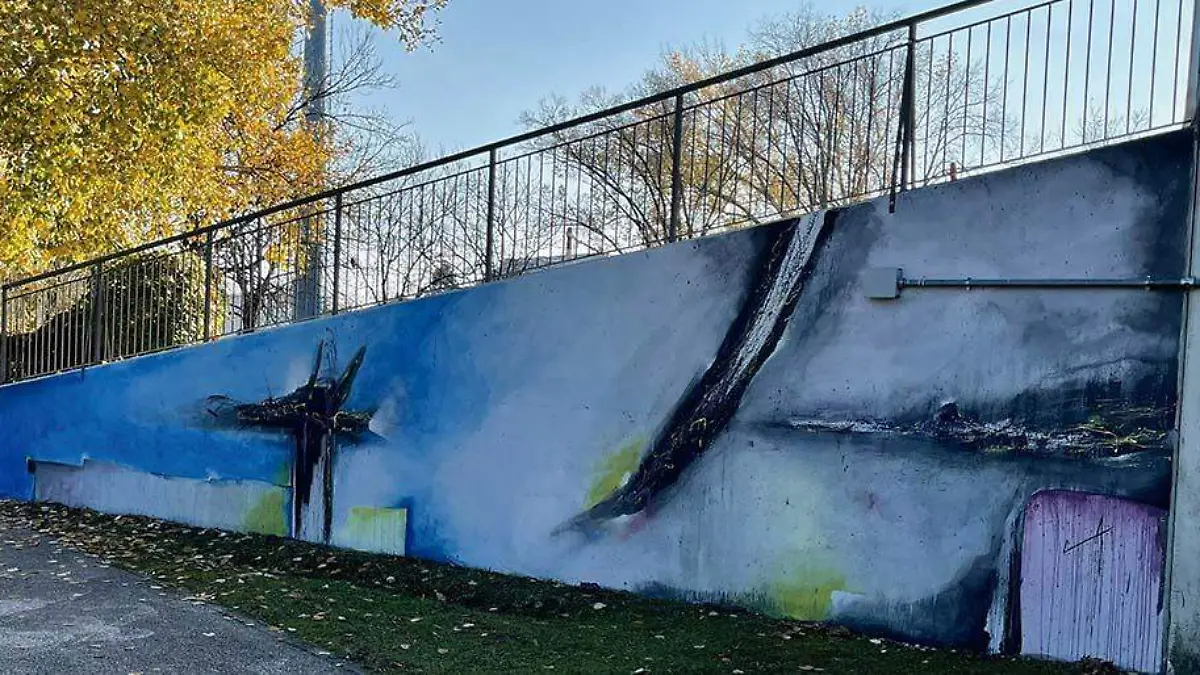 Mural realizado por artista fresnillense cerca de una universidad en Italia