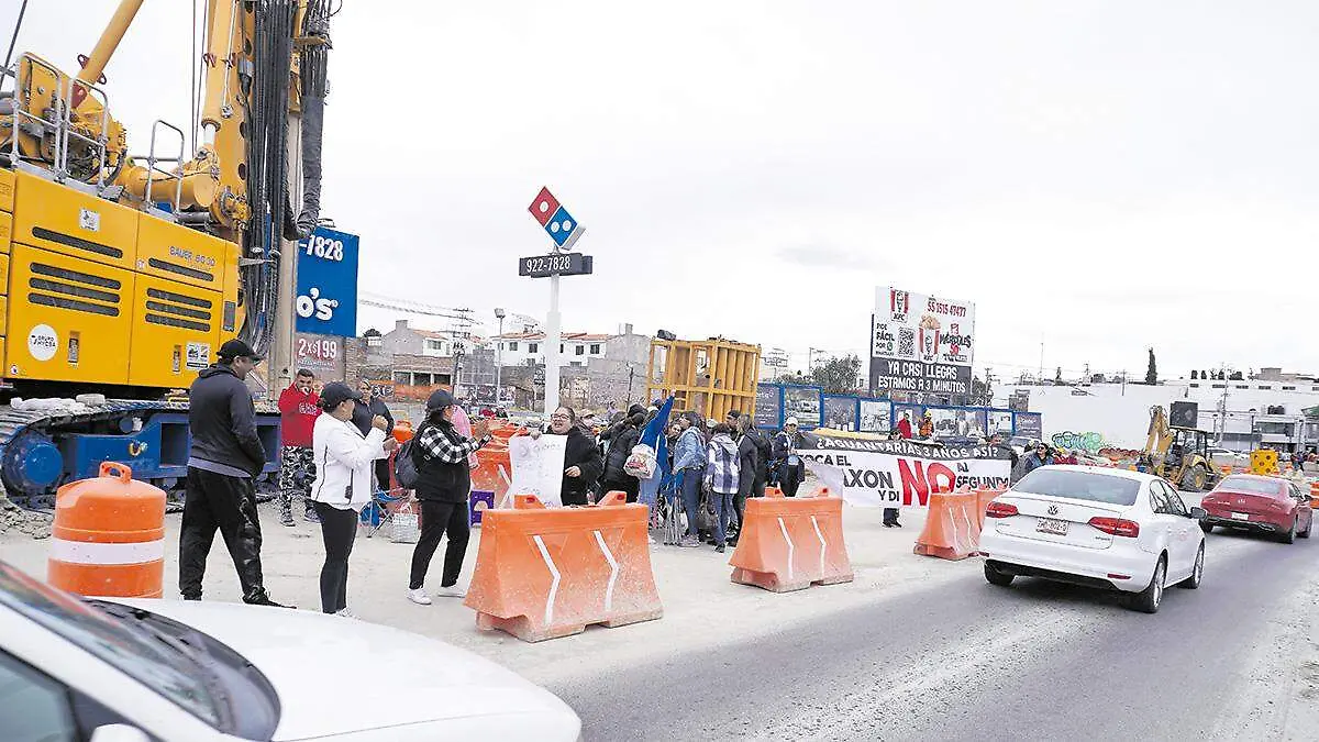 Bloqueo de las obras del segundo piso