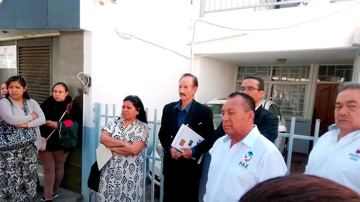 Funcionarios de la SEZ atendieroin a los manifestantes