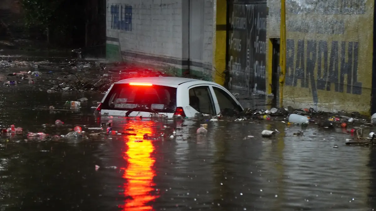 Inundación Avenida San Marcos