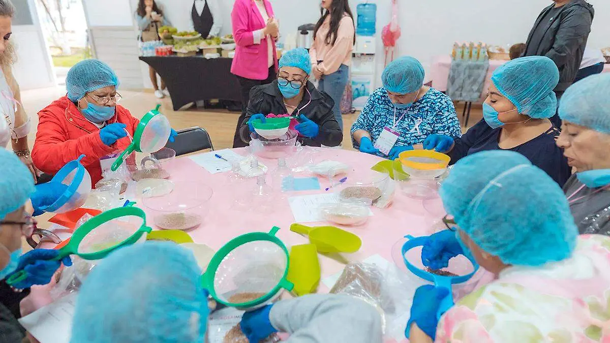 Taller de prótesis mamarias artesanales