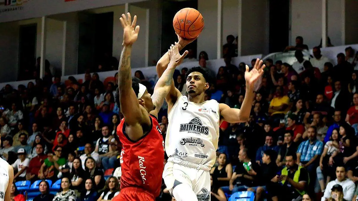 Mineros vs Freseros en el Marcelino González