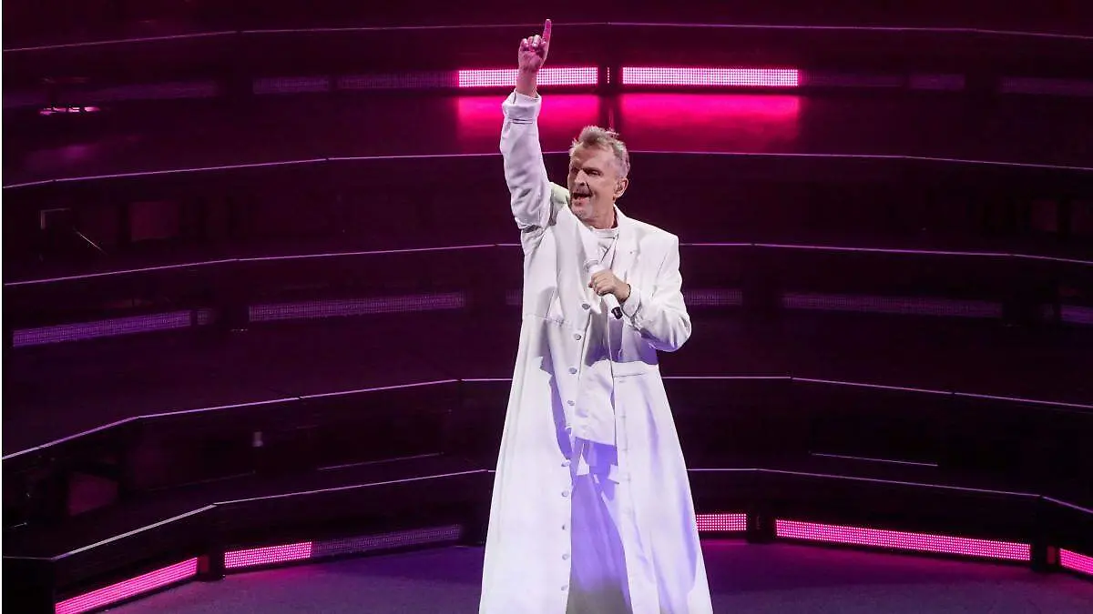Miguel Bosé