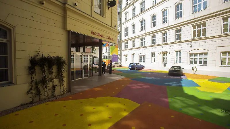 Un museo en Austria pinta el asfalto para enfrentar el calor
