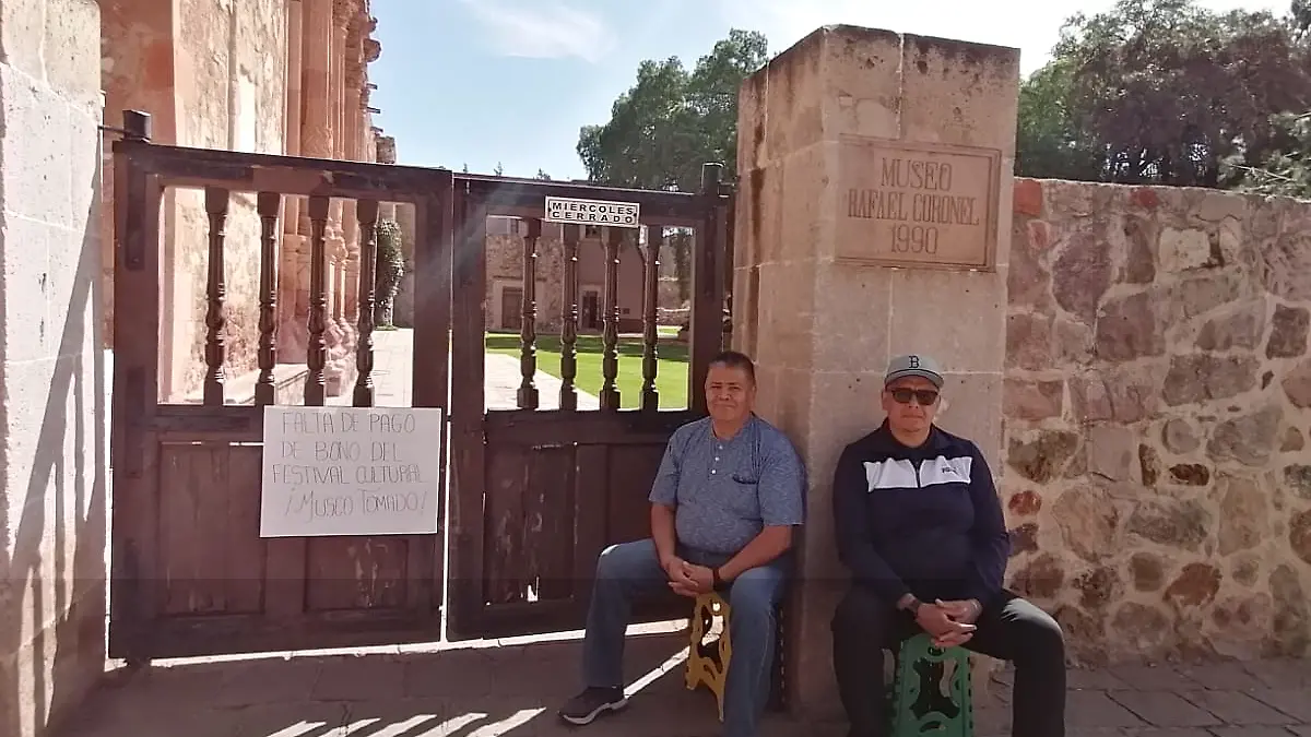 Protesta en el Museo Rafael Coronel