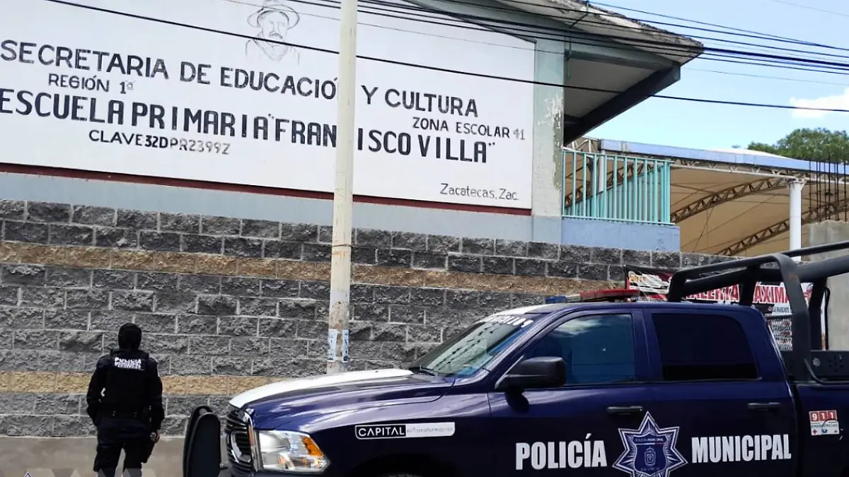 Operativo de seguridad en escuelas