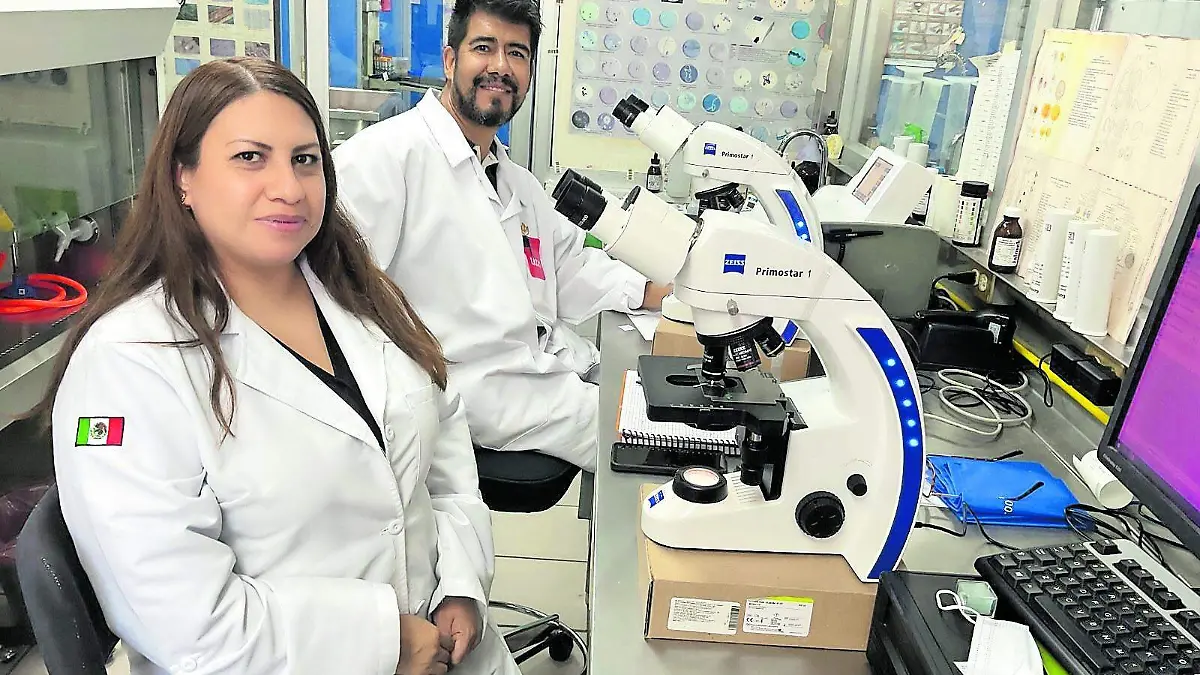 microscopio--issste zacatecas2_CMYK