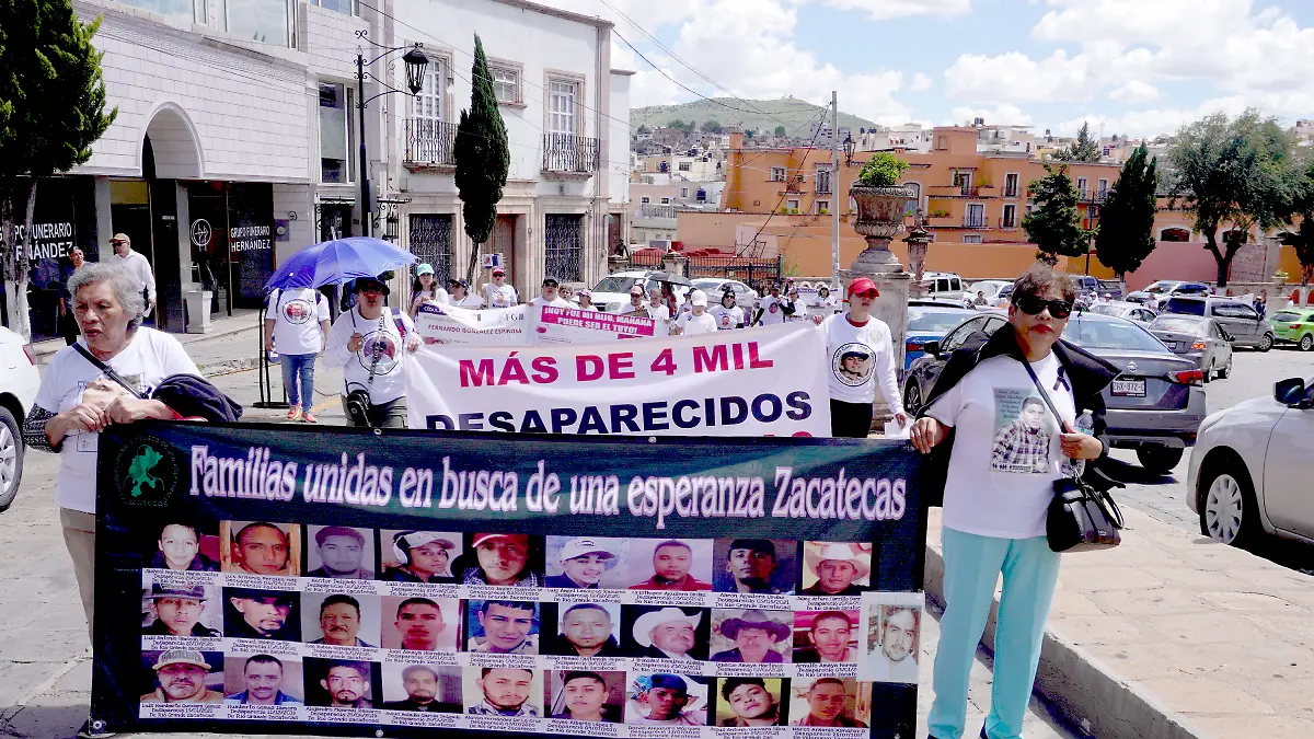 Marcha colectivos de búsqueda
