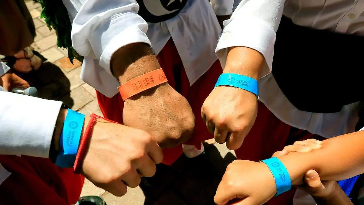 Pulseras para conteo del récord Guinness
