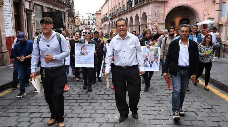 Protestas de maestros durante gira de Claudia Sheinbaum
