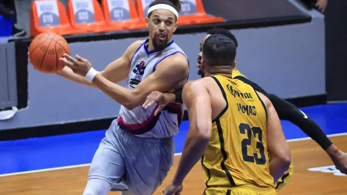 Gambusinos vs Panteras