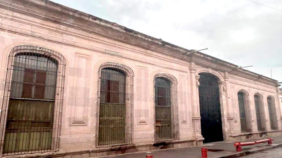 Escuela La tipo Jerez