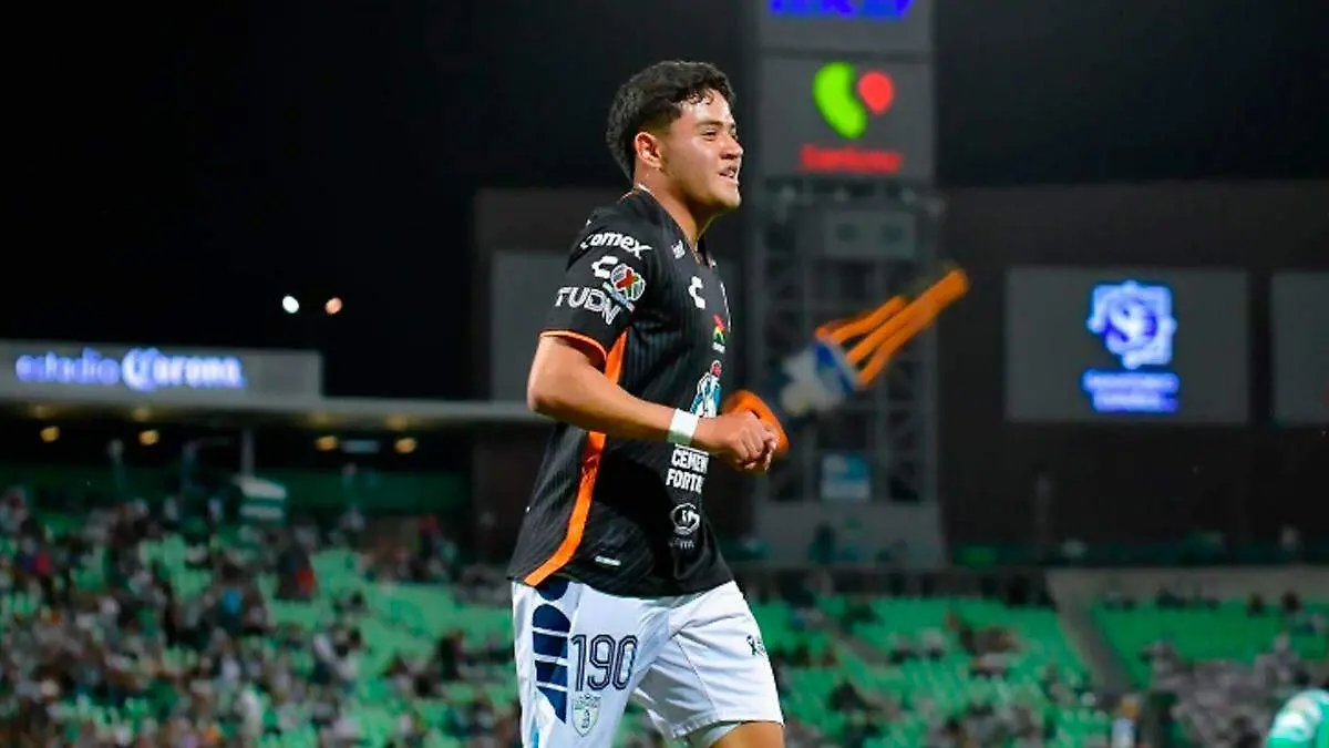 Owen González