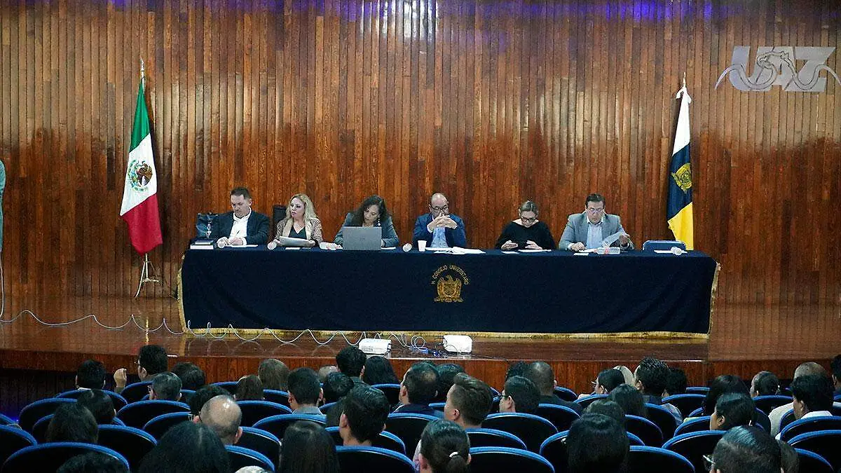 Sesión-del-Consejo-Universitario-UAZ