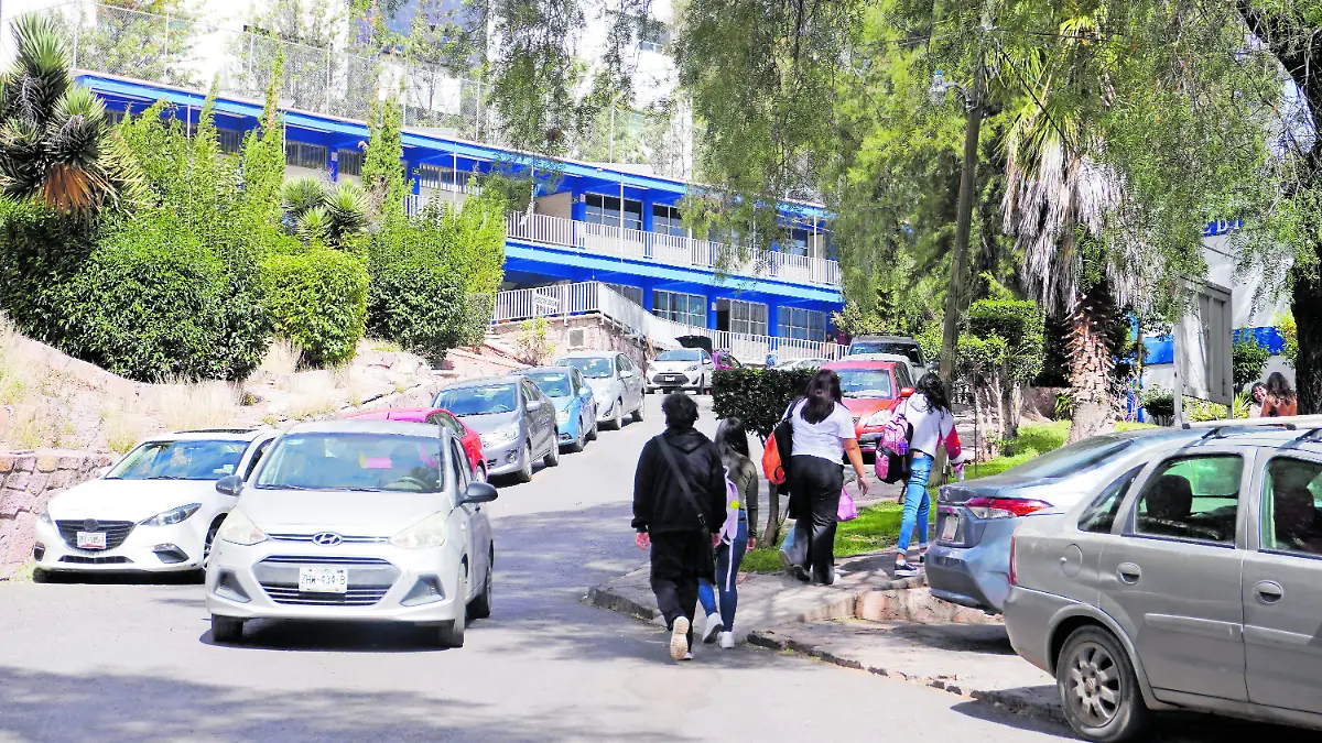 clases UAS UAZ-rr2_CMYK