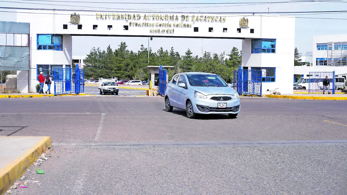 clases Siglo XXI UAZ-rr7_CMYK