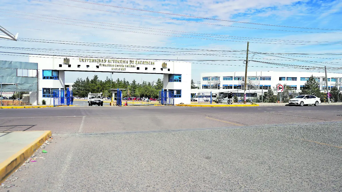 clases Siglo XXI UAZ-rr8_CMYK