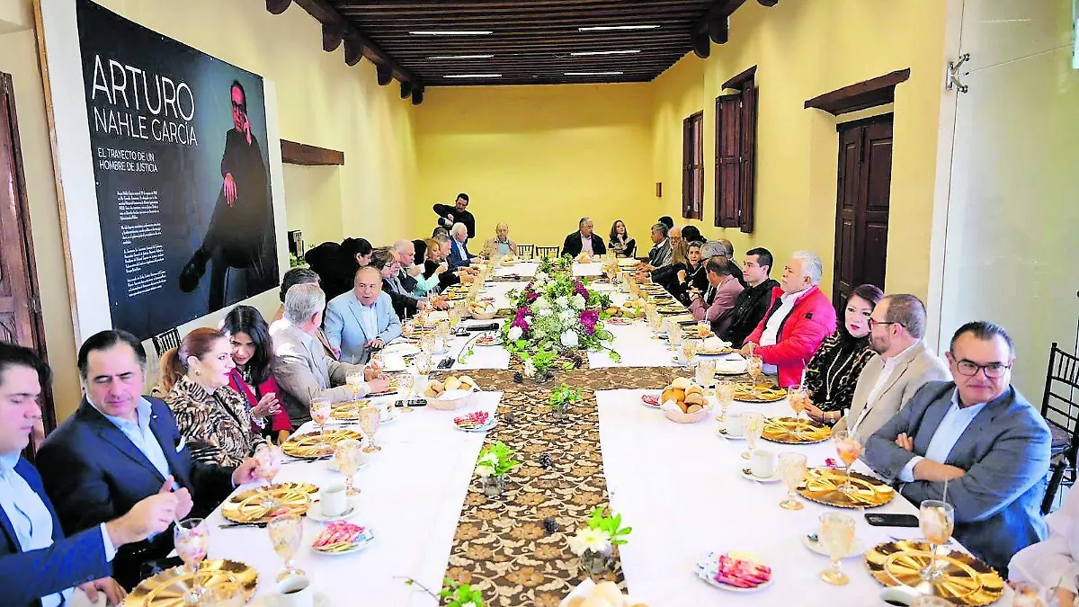 gente IN-gente IN2_CMYK