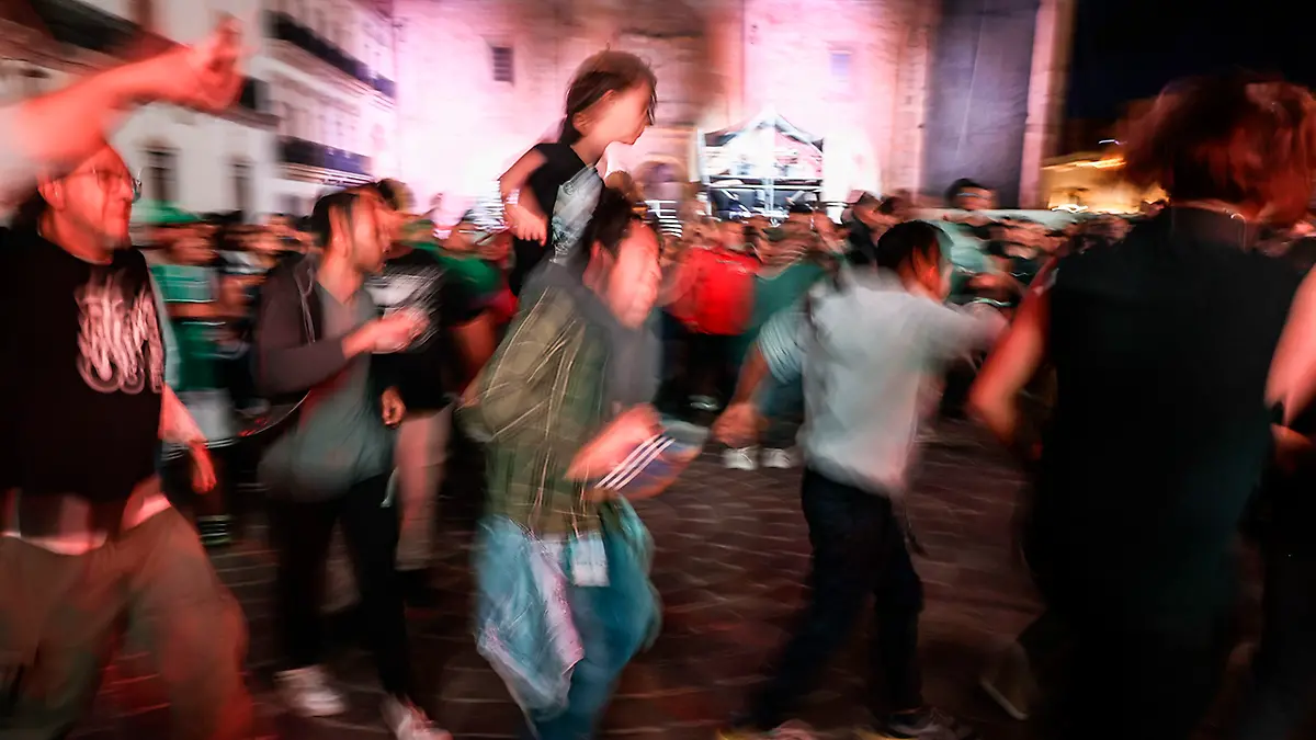 Ambiente en concierto en el Festival Cultural Zacatecas