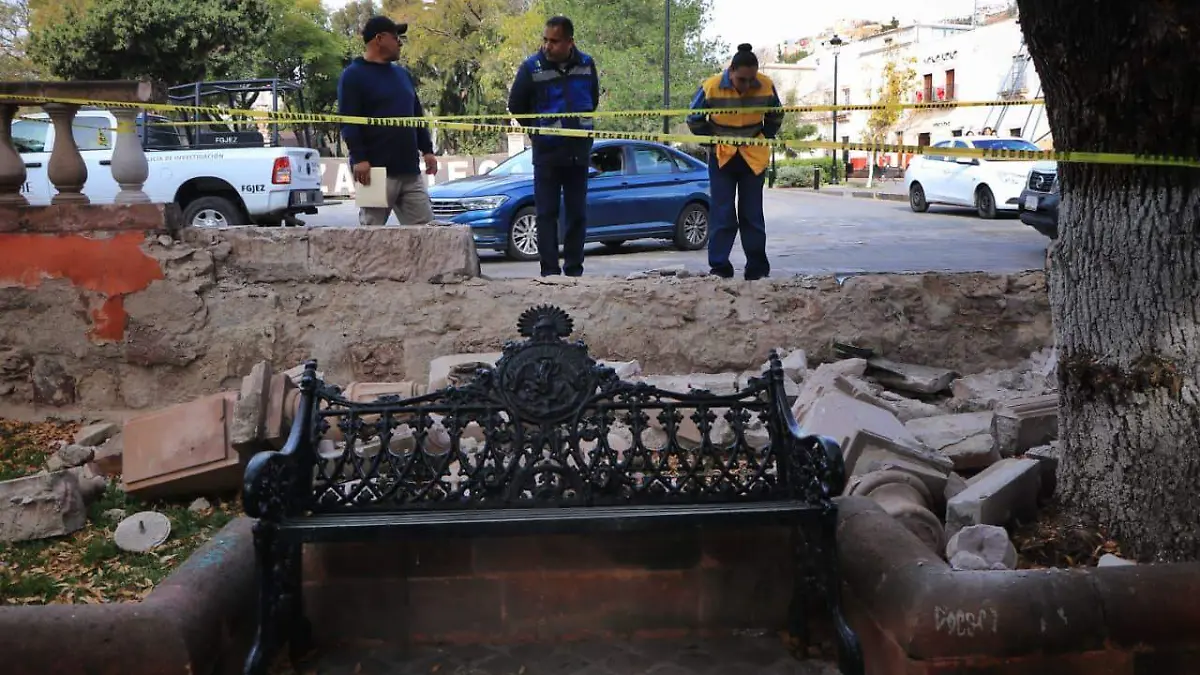 Destruyen balaustrada histórica en Zacatecas