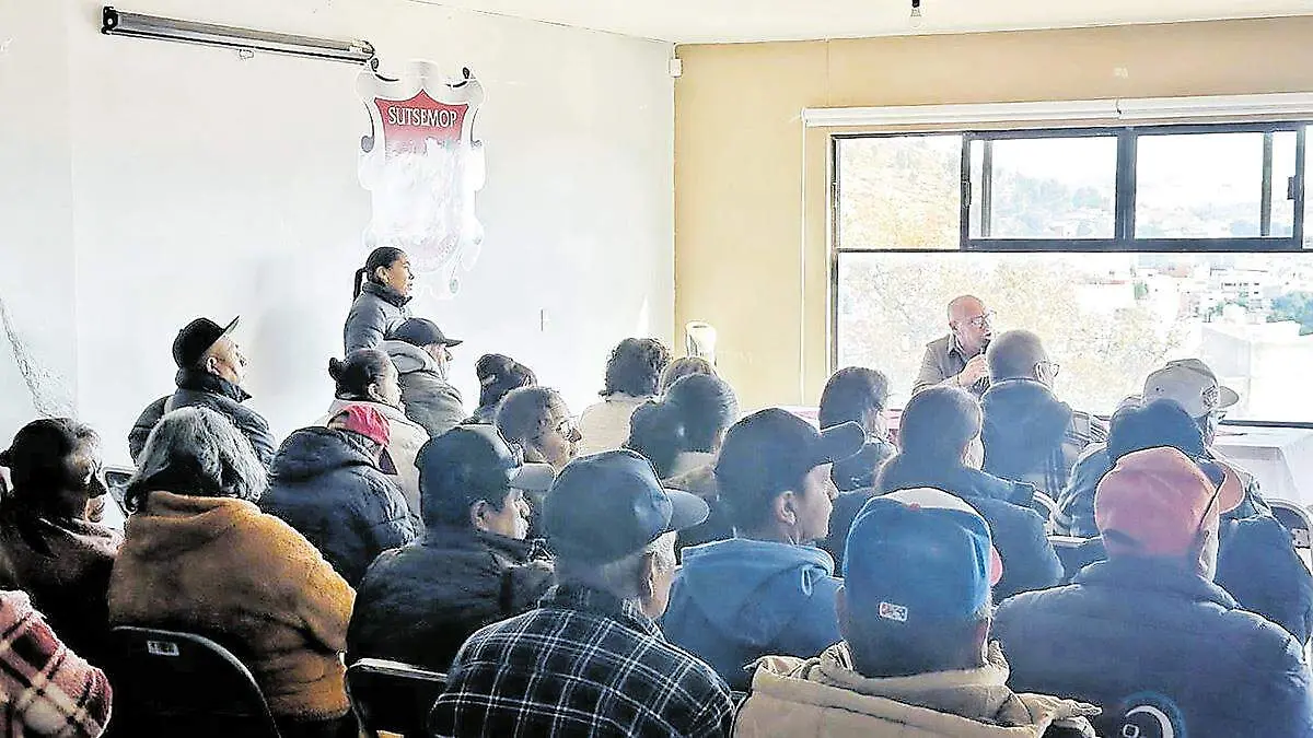 Trabajadores de Ayuntamiento de Villa González Ortega en el Sutsemop