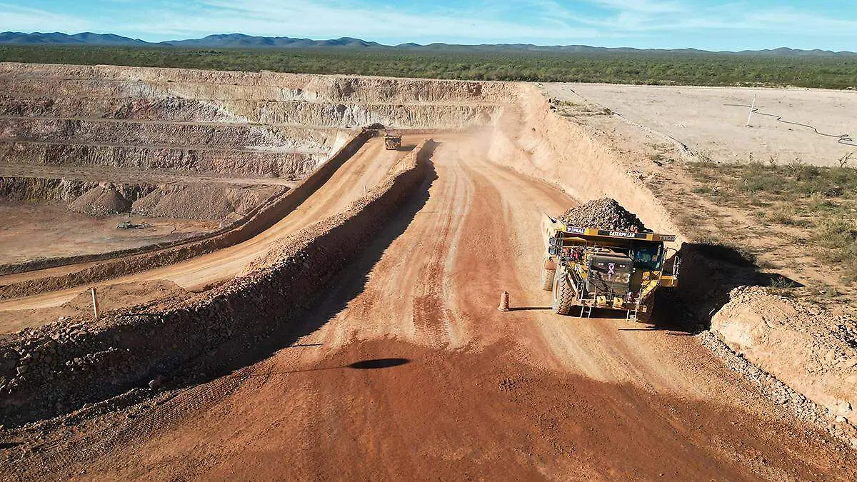 Mina camino rojo en Zacatecas