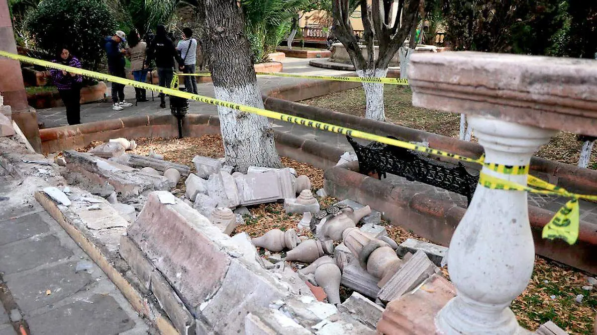 Destrucción de balaustrada del Jardín de la Madre en la ciudad de Zacatecas
