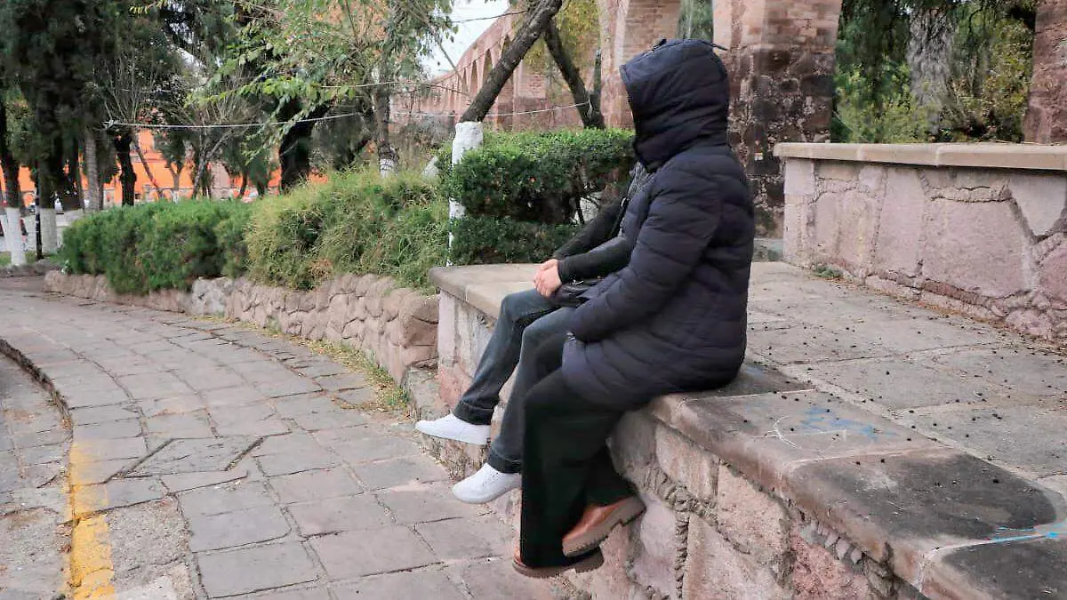 Personas con ropa abrigadora