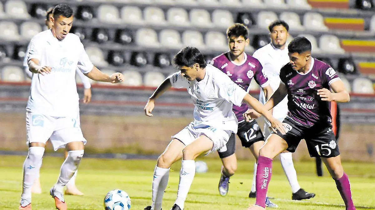 Mineros vs La Paz en el estadio Carlos Vega Villalba