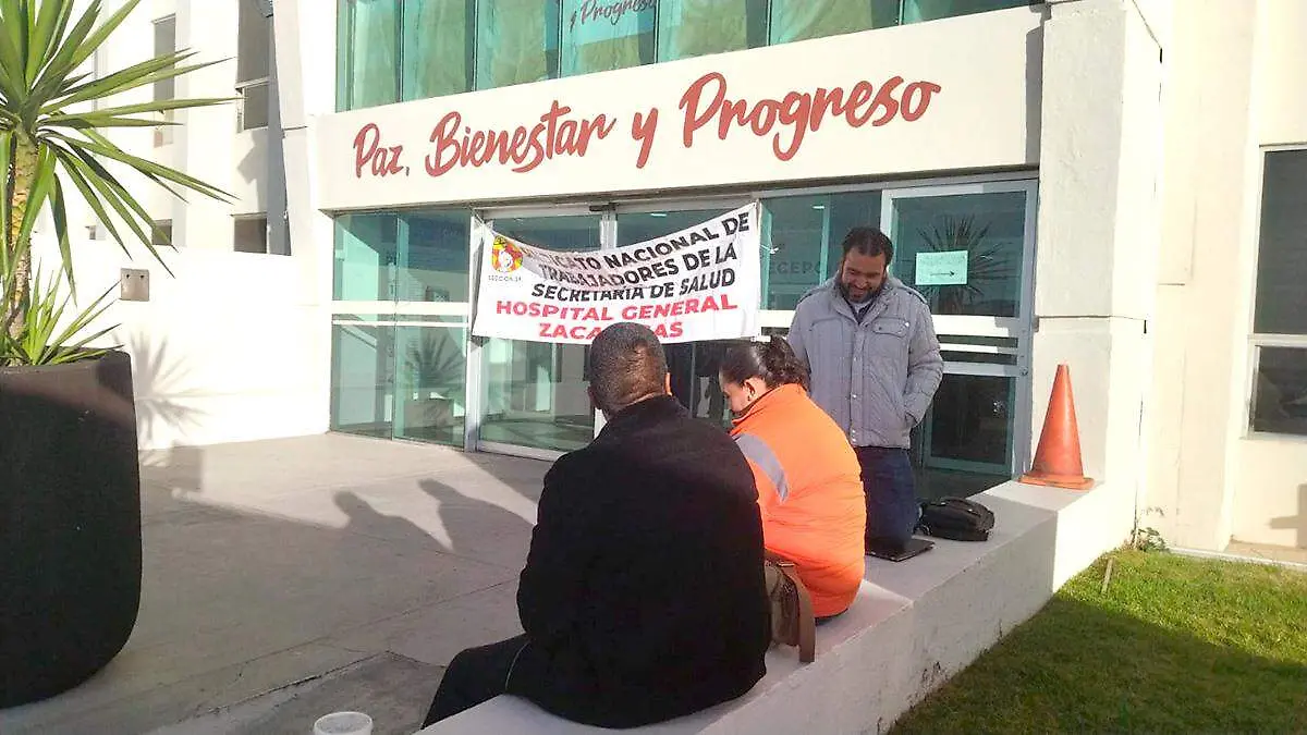 Protesta del SNTSA en la Secretaría de Finanzas